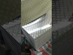 ASTM 5056 In reliëf gemaakte Geruite Plaat 500mm van het Oppervlaktealuminium Breedte voor Treden